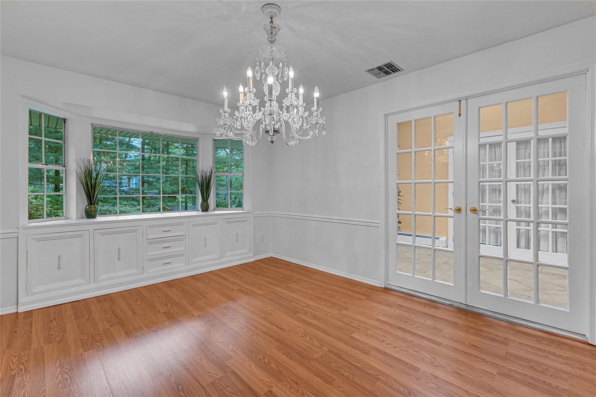 48 Warner Road, Huntington, New York image 9