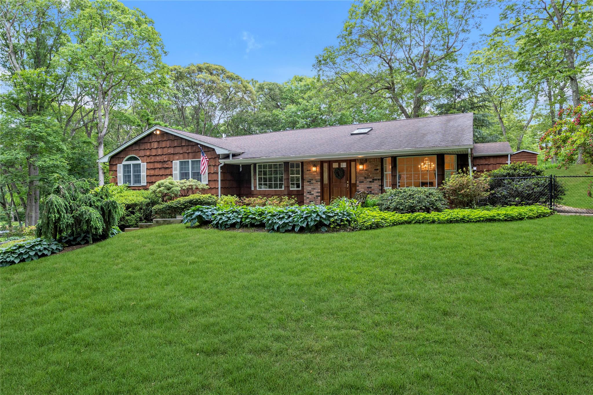 48 Warner Road, Huntington, New York image 2