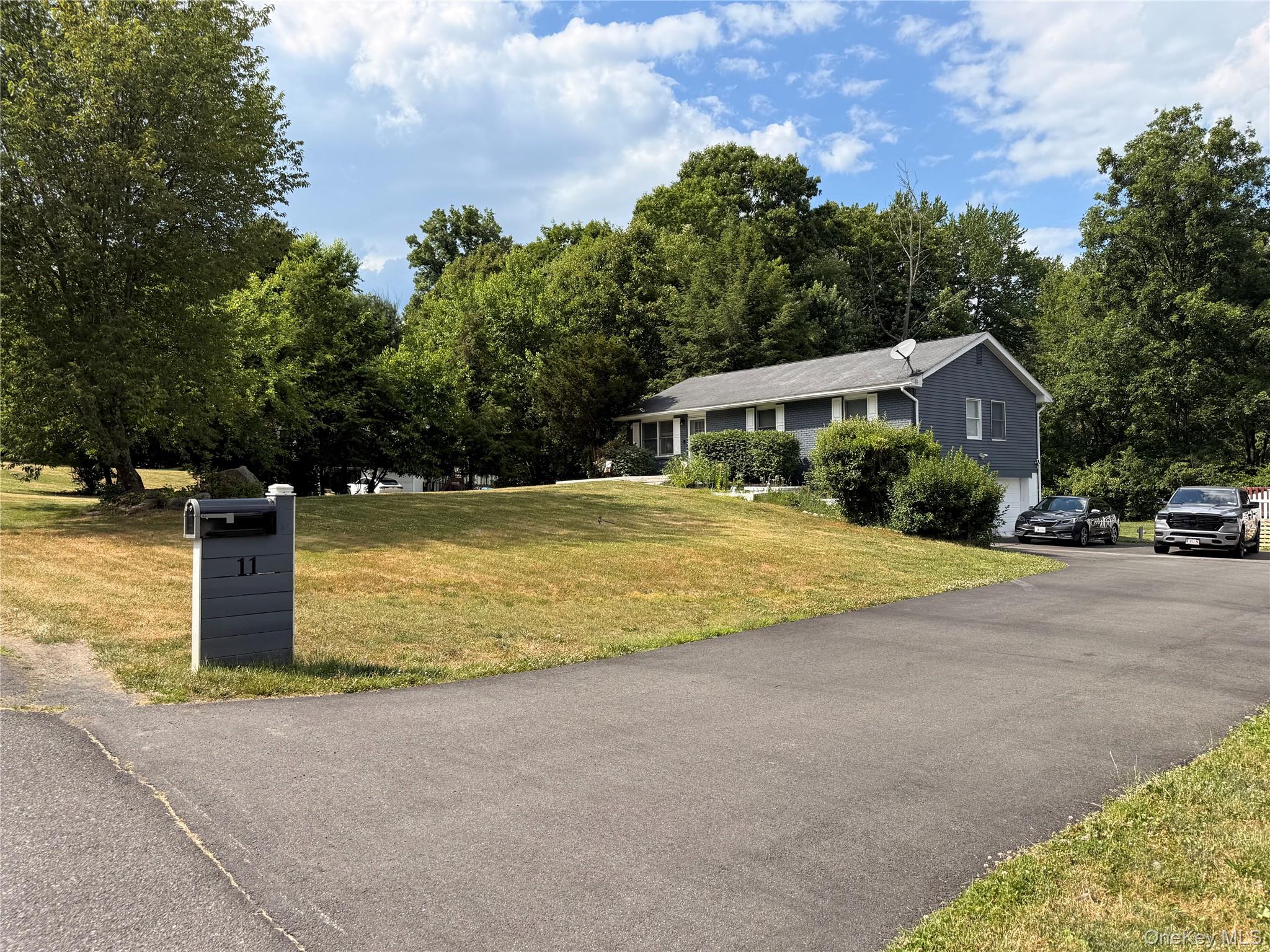 11 Sharon Drive