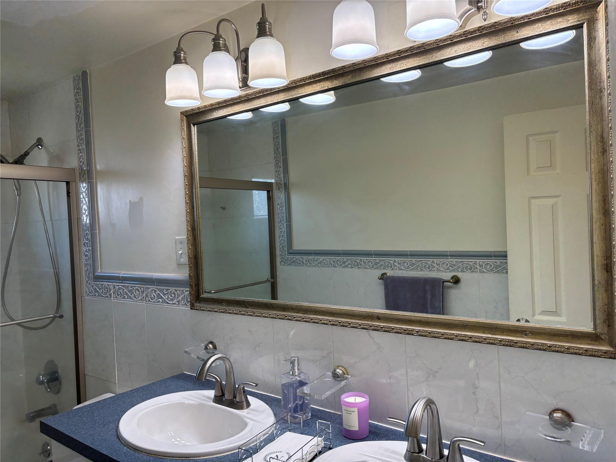 524 Davis Street, North Babylon, New York image 18