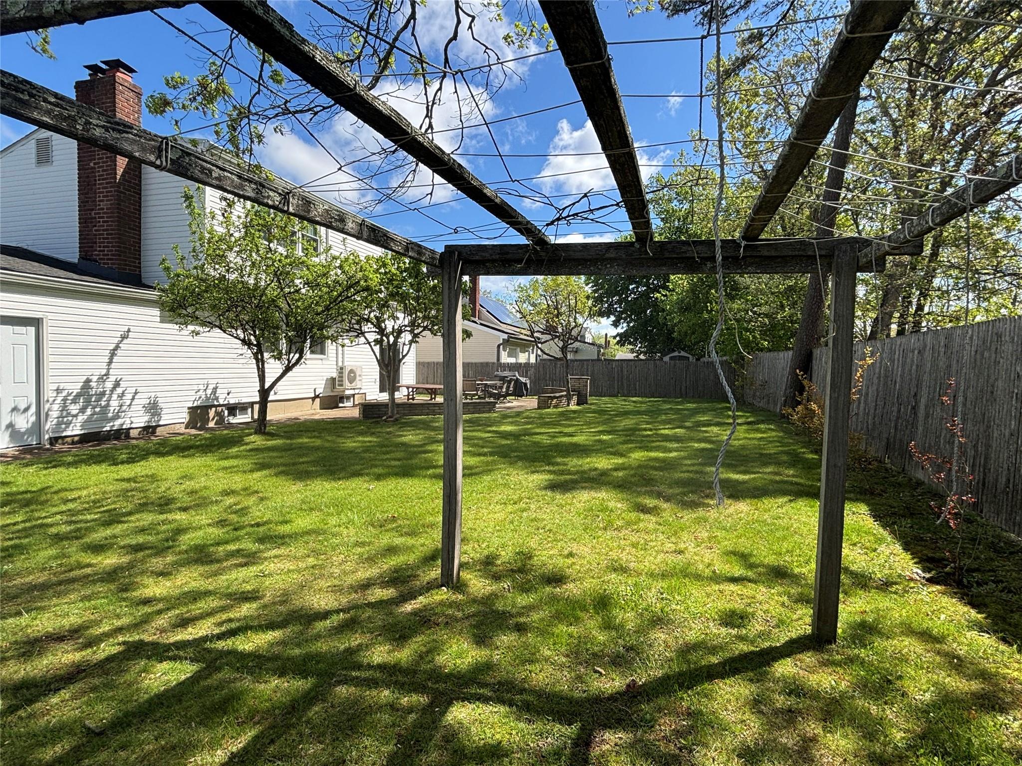 524 Davis Street, North Babylon, New York image 37