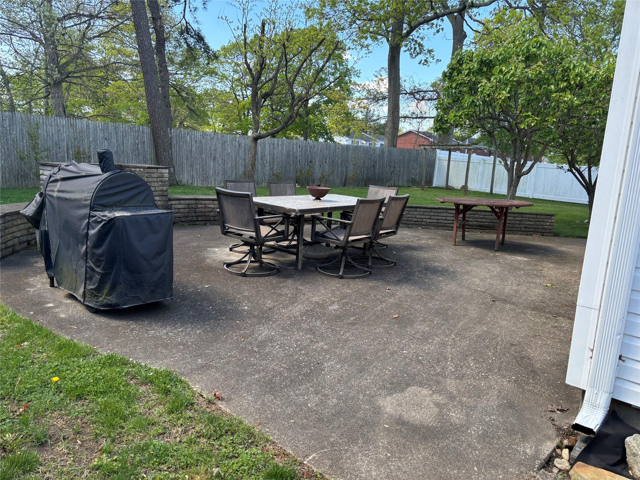 524 Davis Street, North Babylon, New York image 39