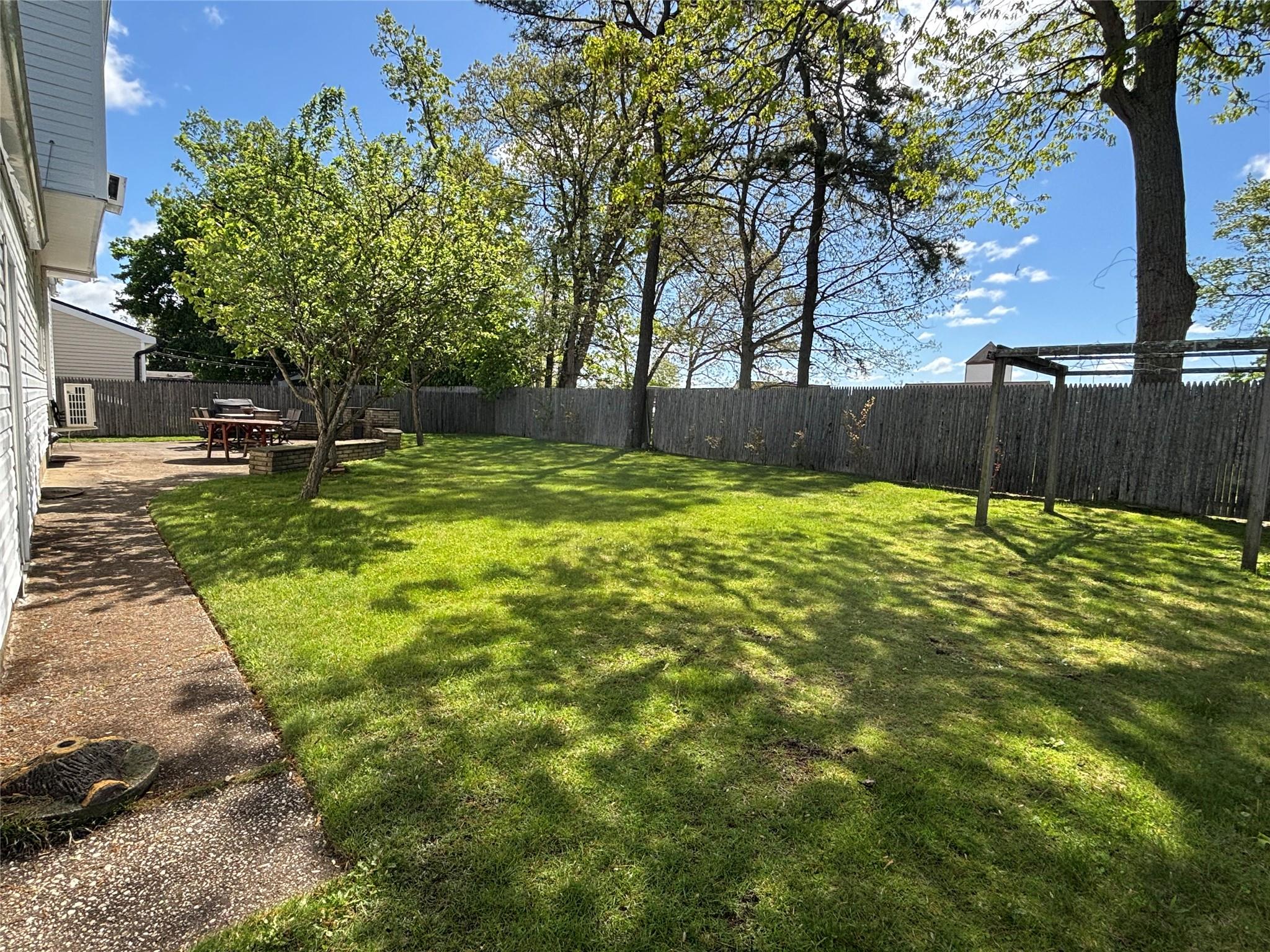 524 Davis Street, North Babylon, New York image 34