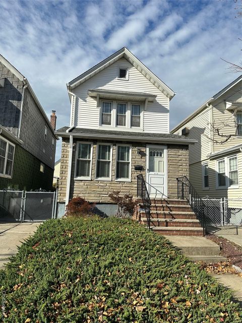 Photo of 9139 71st Avenue, Forest Hills, NY 11375 (MLS # 951996)