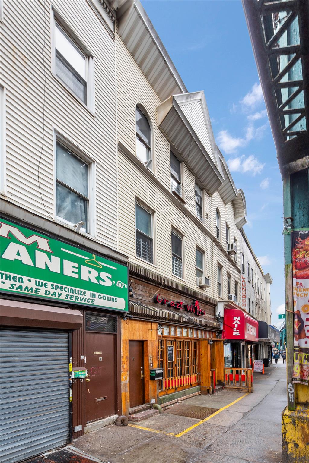 117-10 Jamaica Avenue