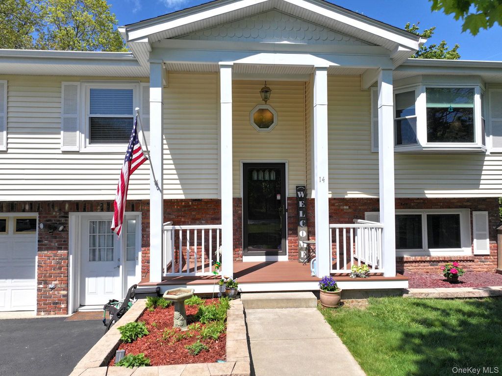 Photo of 14 Foxwood Drive, Newburgh, NY 12550 (MLS # 994987)