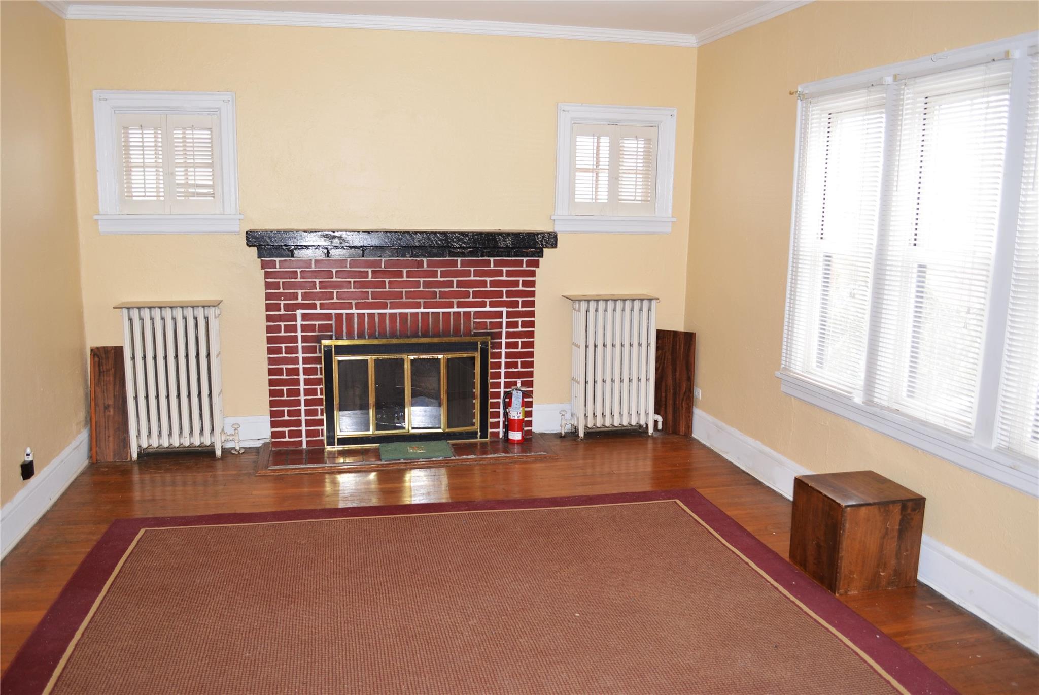 5 Lawrence Avenue