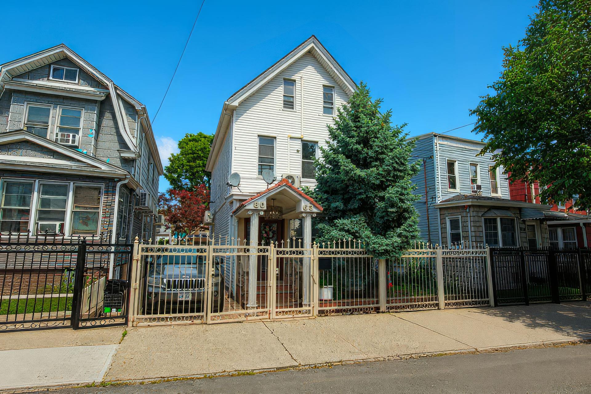 87th Road, Woodhaven, Queens, NY - 5 Bedrooms  
3 Bathrooms  
8 Rooms - 