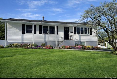 Homes For Sale - 6 Andre Avenue<br/> Tappan, NY 10983