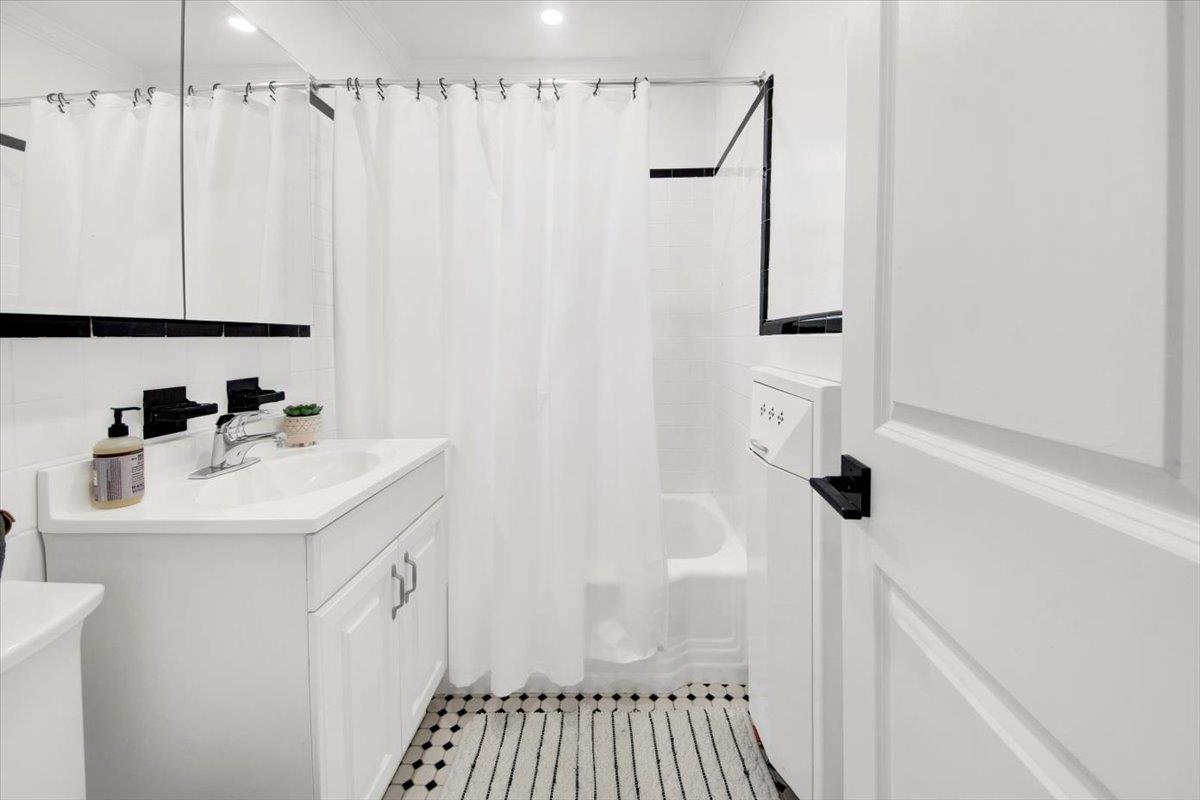 29 Lawrence Park Crescent #29, Bronxville, New York image 14