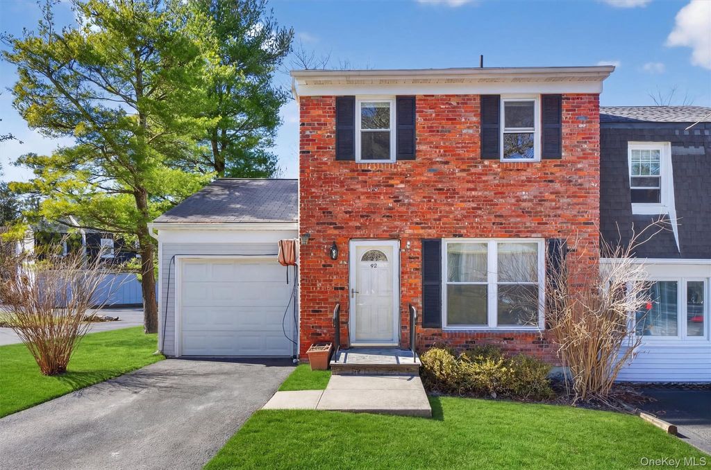 Photo of 42 Larch Court, Fishkill, NY 12524 (MLS # 970016)