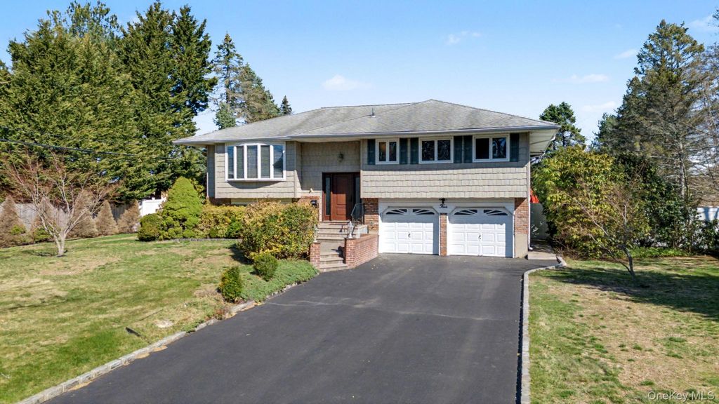 Photo of 4 Basill Lane, East Northport, NY 11731 (MLS # 979226)