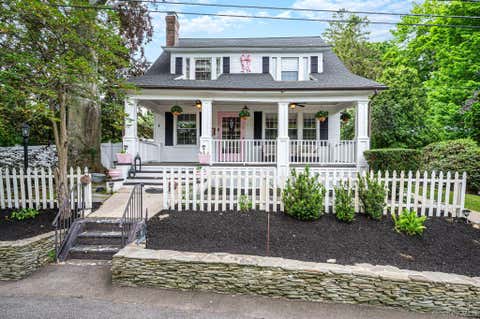 Homes For Sale - 6 New York Avenue<br/> Stony Brook, NY 11790