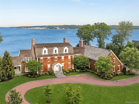 30 FOREST DR, PORT WASHINGTON, NY 11050 - Image a2d80ed335b16d7dec647f6189d080df/2843861102