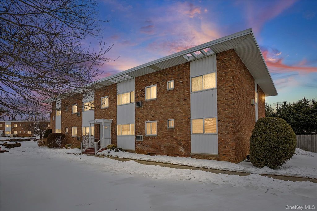 Photo of 355 Route 111 #23, Smithtown, NY 11787 (MLS # 960481)