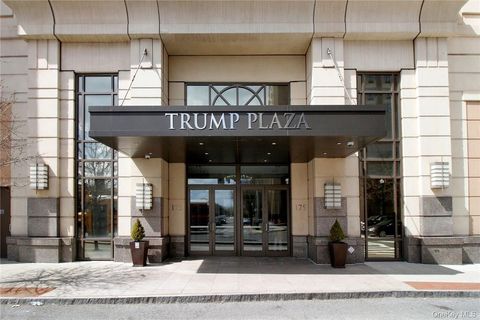 Condo For Sale - 175 Huguenot Street #1804<br/> New Rochelle, NY 10801