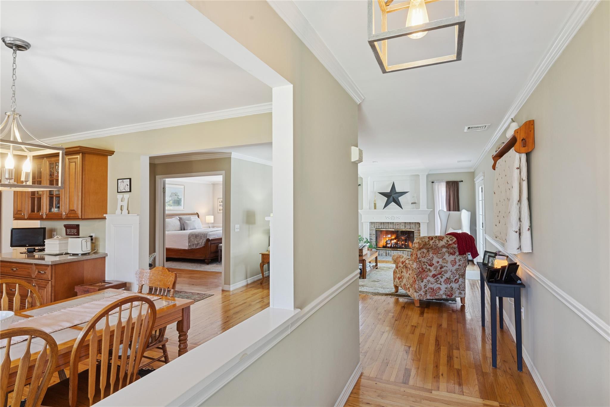 14 Cedar Street, Moriches, New York image 4