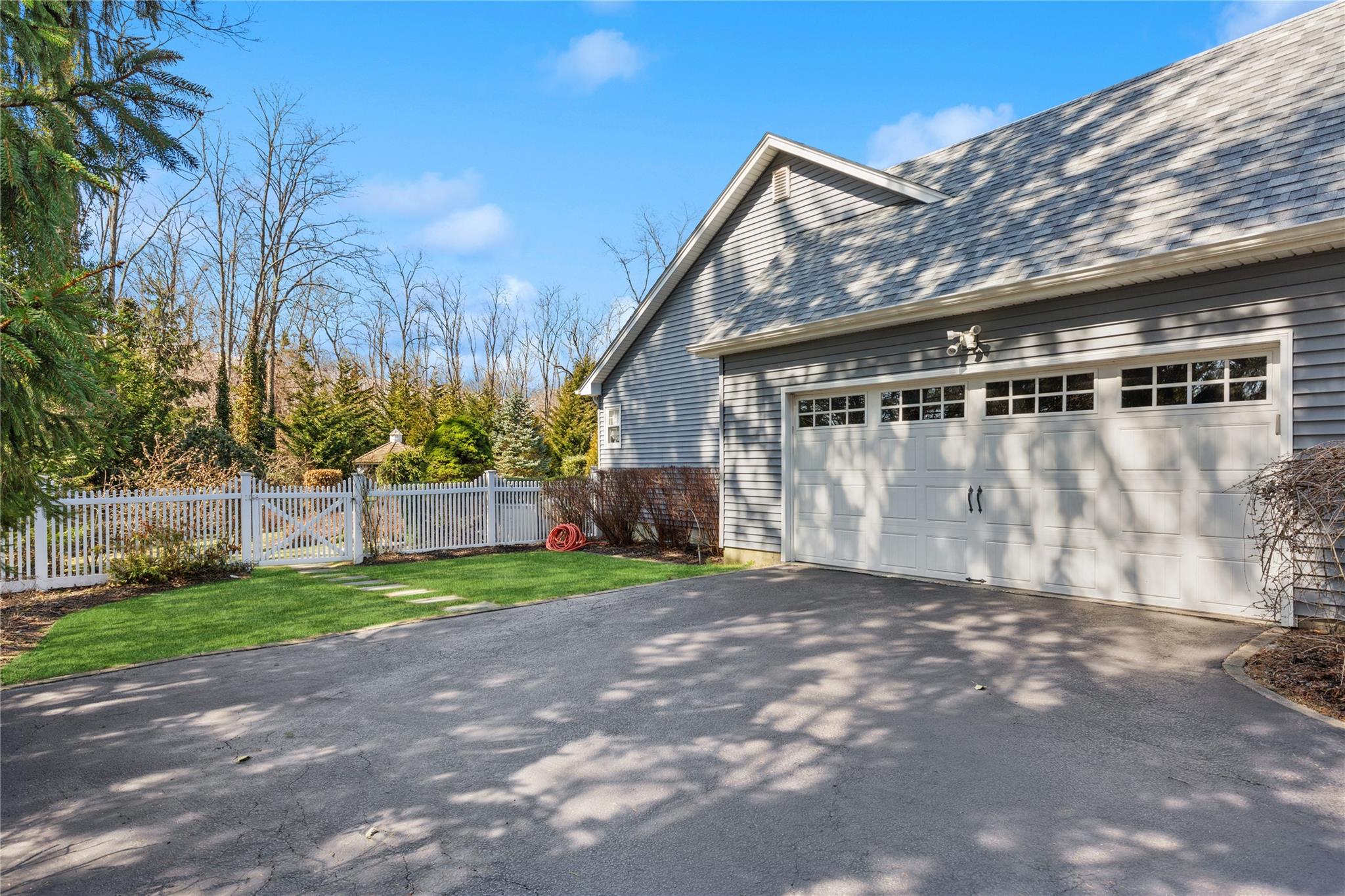 14 Cedar Street, Moriches, New York image 3