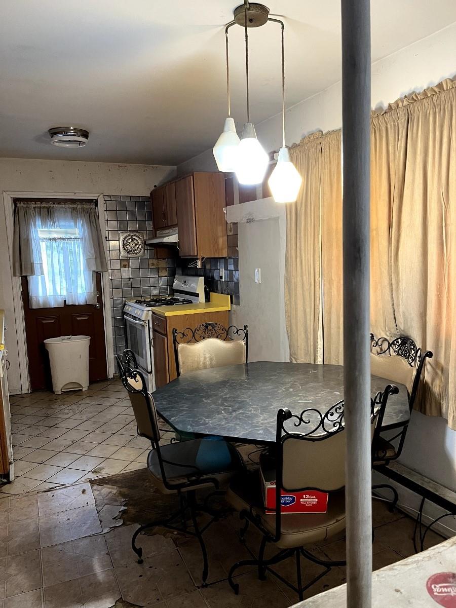 538 Champlain Avenue, West Hempstead, New York image 11
