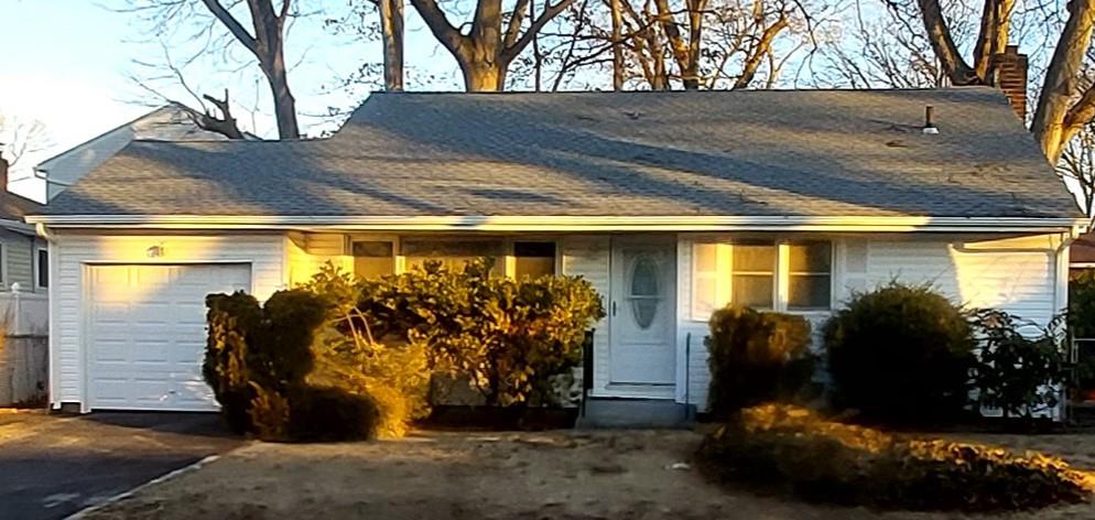 538 Champlain Avenue, West Hempstead, New York image 2
