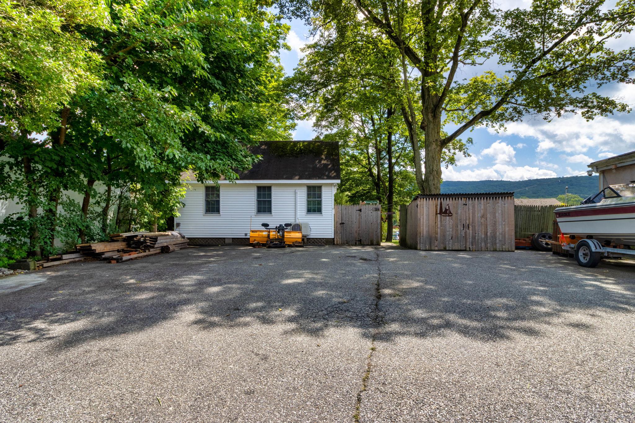 Rental Property at Windermere Avenue A, Greenwood Lake, New York - Bedrooms: 1 
Bathrooms: 1 
Rooms: 4  - $2,100 MO.