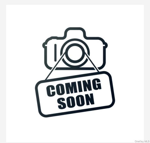 143 Blacksmith Road E Levittown NY 11756