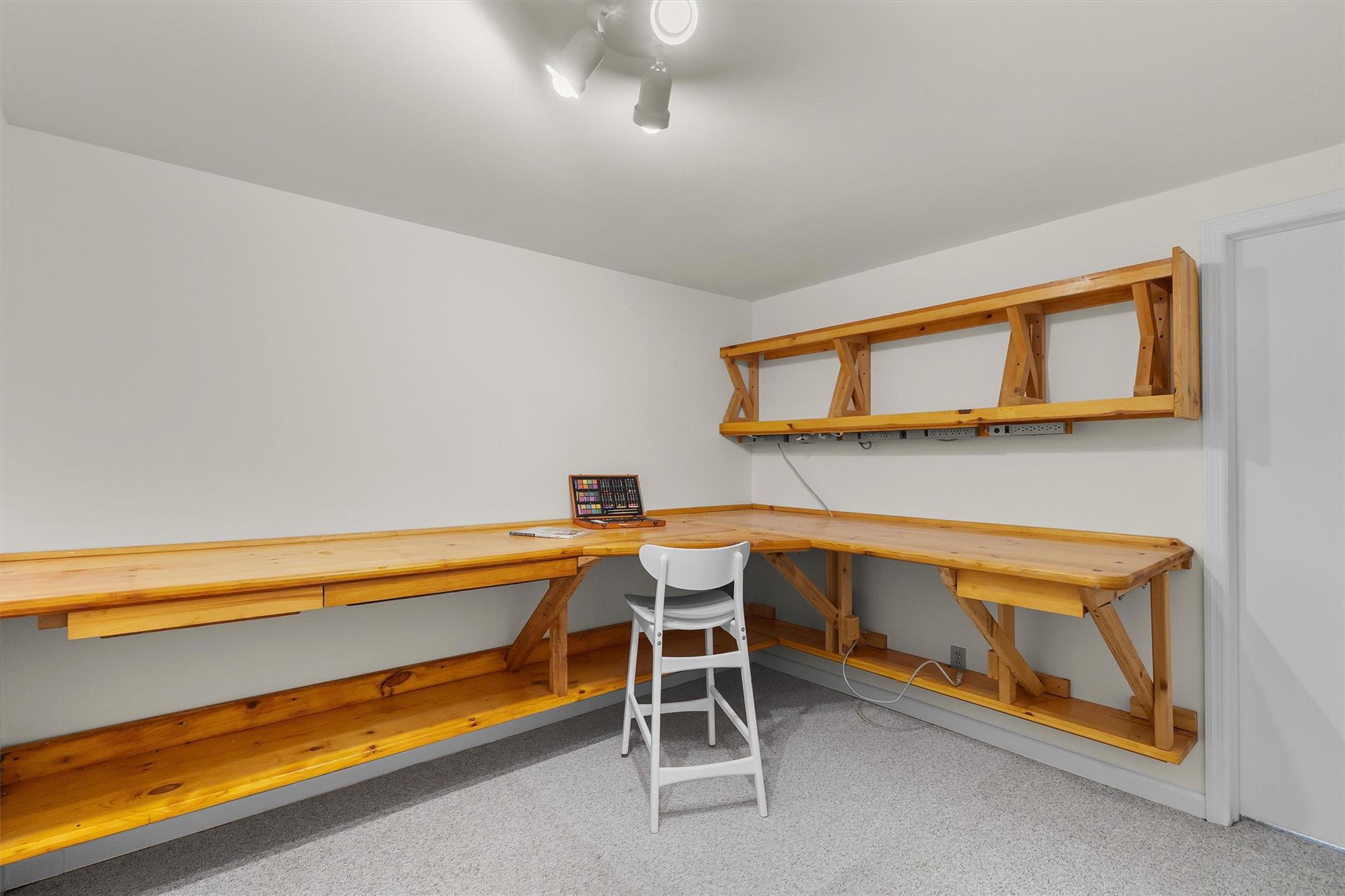 16 Garey Drive, Chappaqua, New York image 36