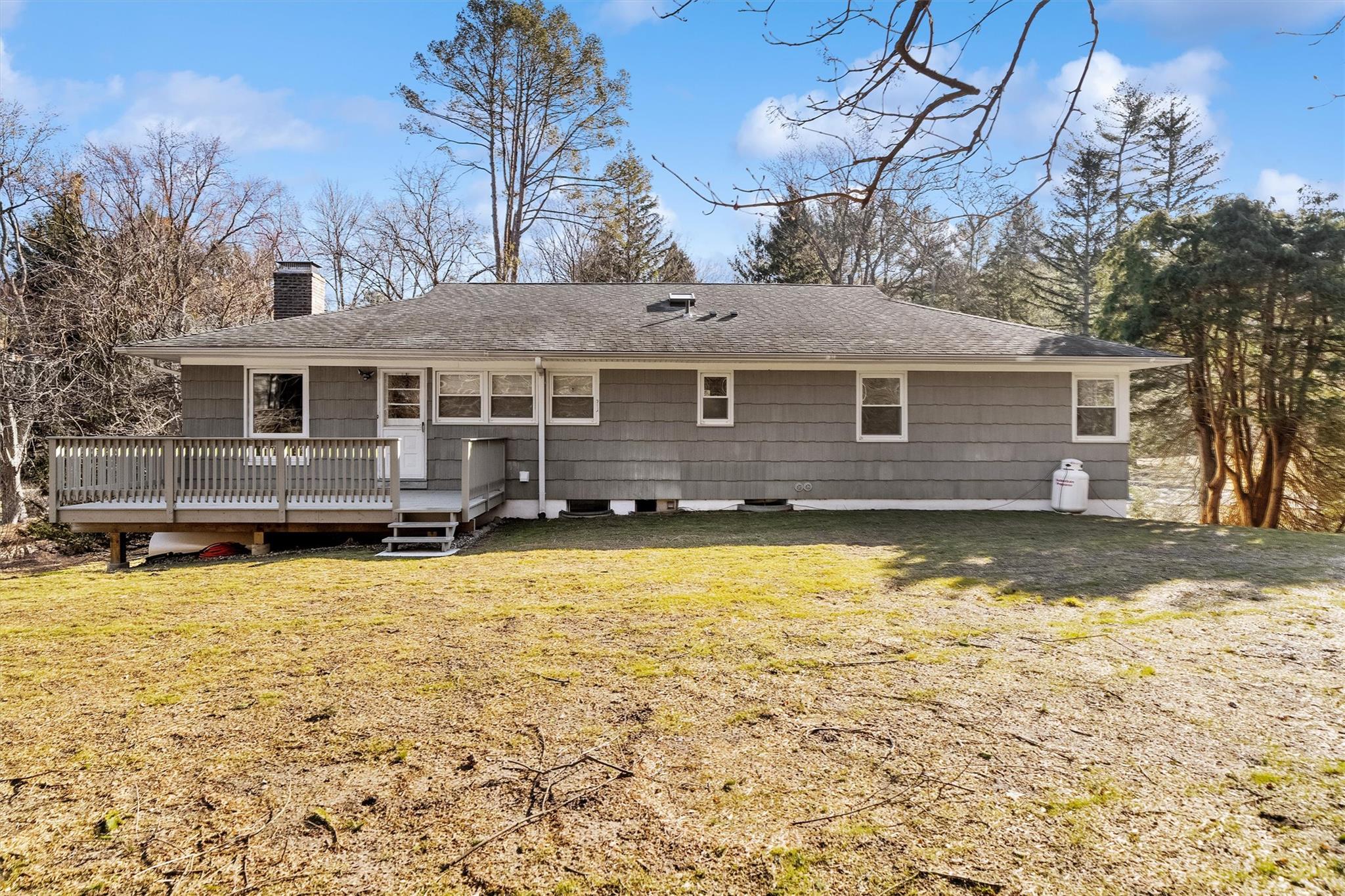 16 Garey Drive, Chappaqua, New York image 39
