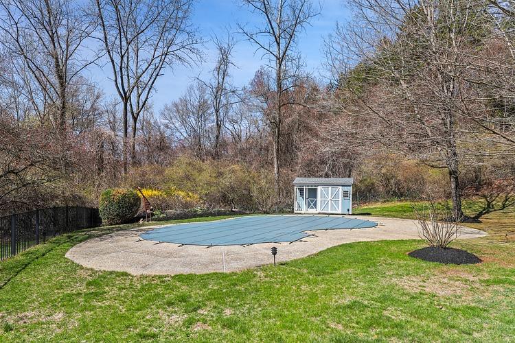 25 Round Hill Road, Armonk, New York image 37