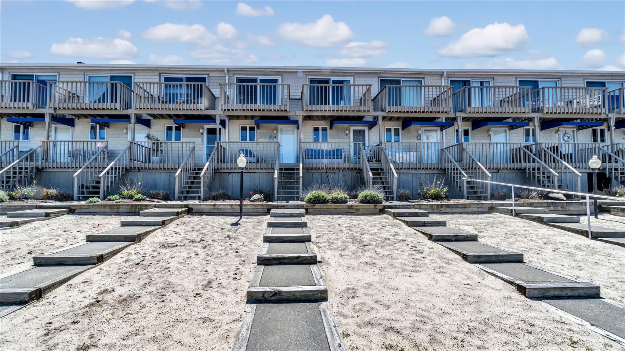 575 Dune Road 36 and 37