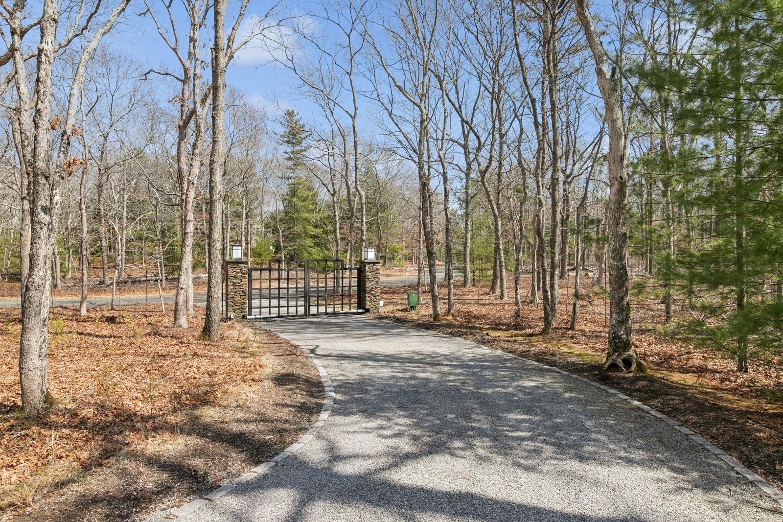 9 Long Hill Road