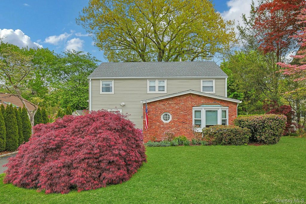 Photo of 201 Westchester Avenue, Thornwood, NY 10594 (MLS # 995340)