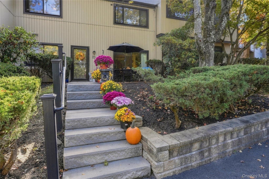 Photo of 2802 Fox Lane, Poughkeepsie, NY 12603 (MLS # 1063594)