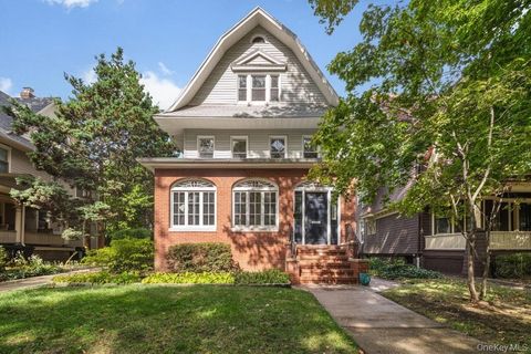 51 De Koven Court Brooklyn NY 11230