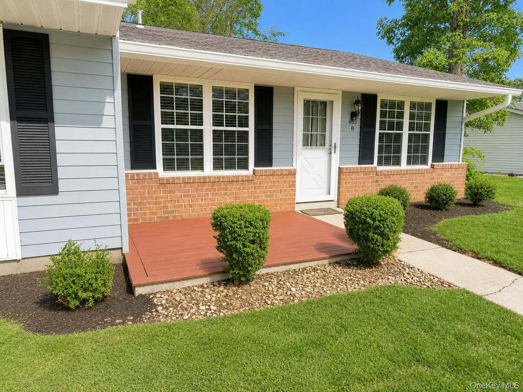 Photo of 463 B Oldham Court, Ridge, NY 11961 (MLS # 1042796)