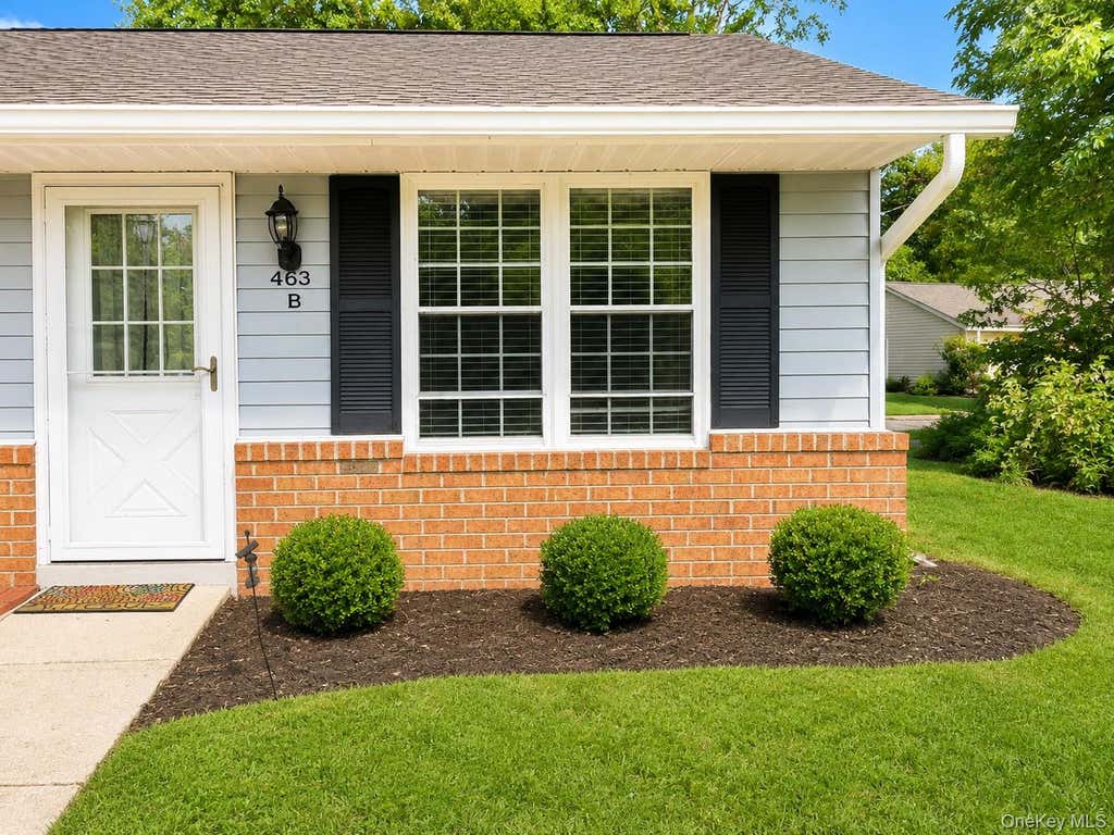 Photo of 463 B Oldham Court, Ridge, NY 11961 (MLS # 1042796)