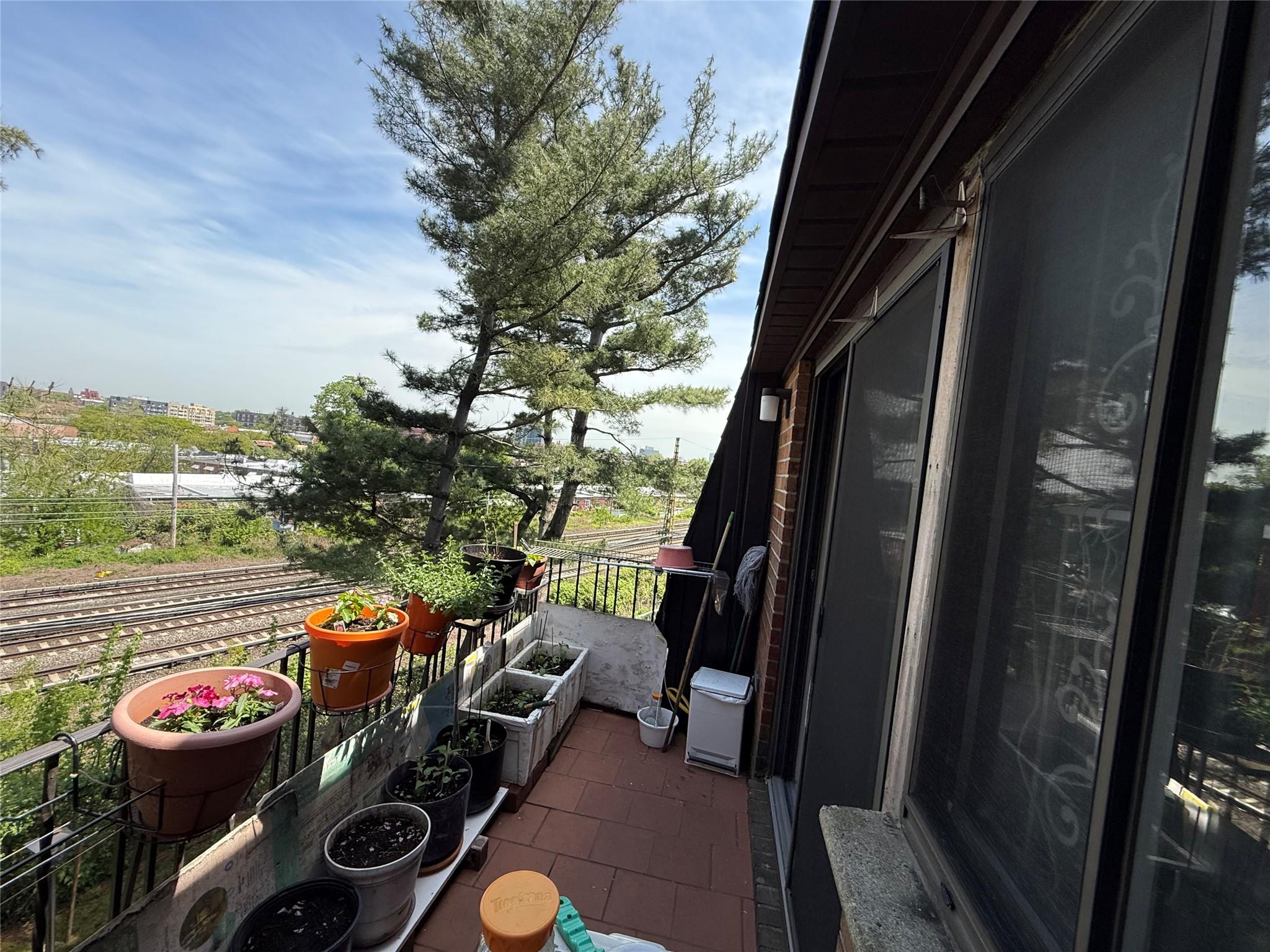 74-49 Calamus Circle #3RD FL, Elmhurst, New York image 13