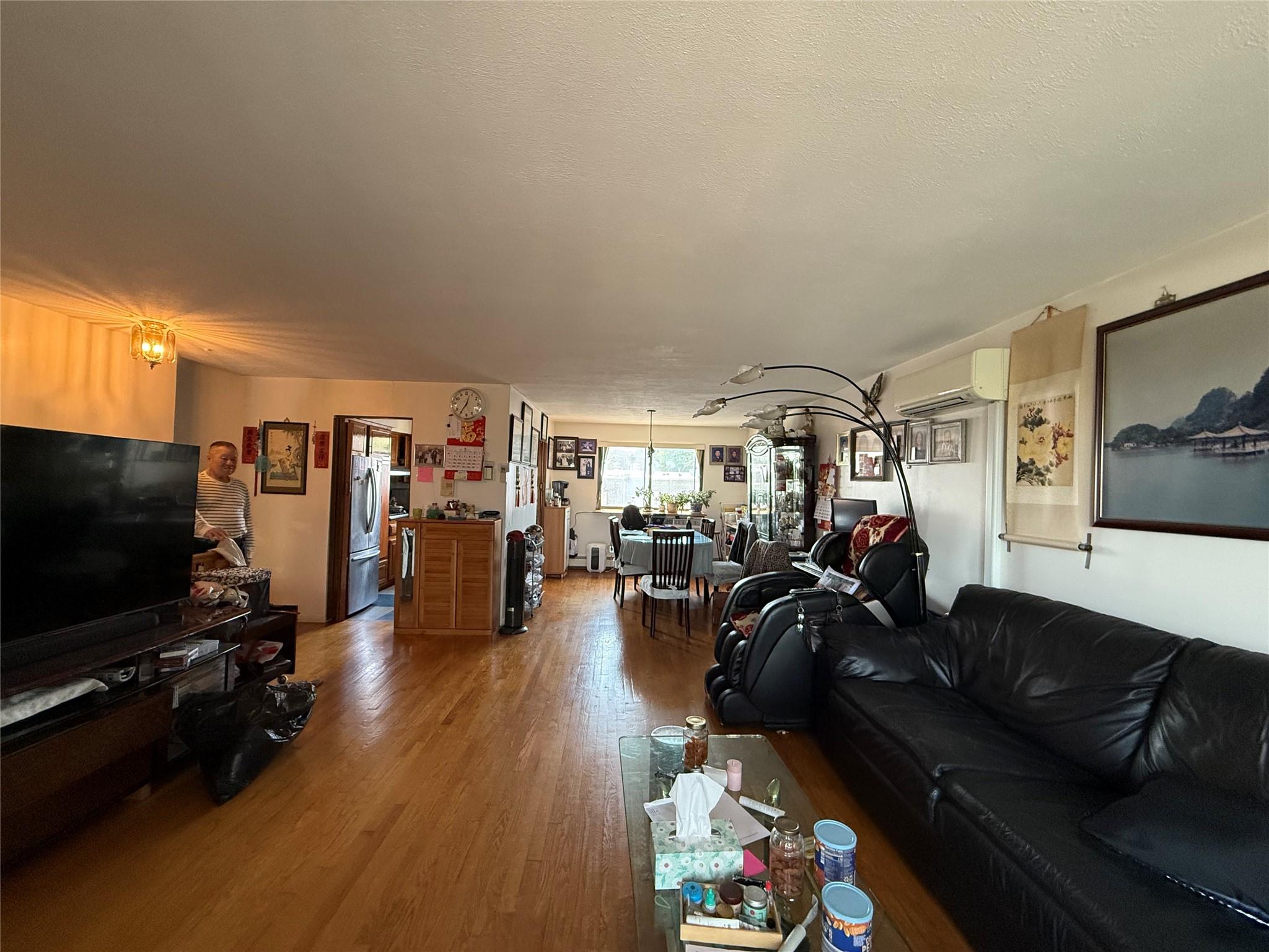 74-49 Calamus Circle #3RD FL, Elmhurst, New York image 11