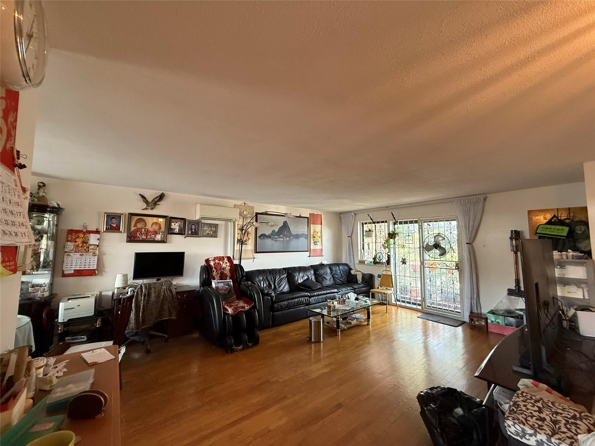74-49 Calamus Circle #3RD FL, Elmhurst, New York image 6