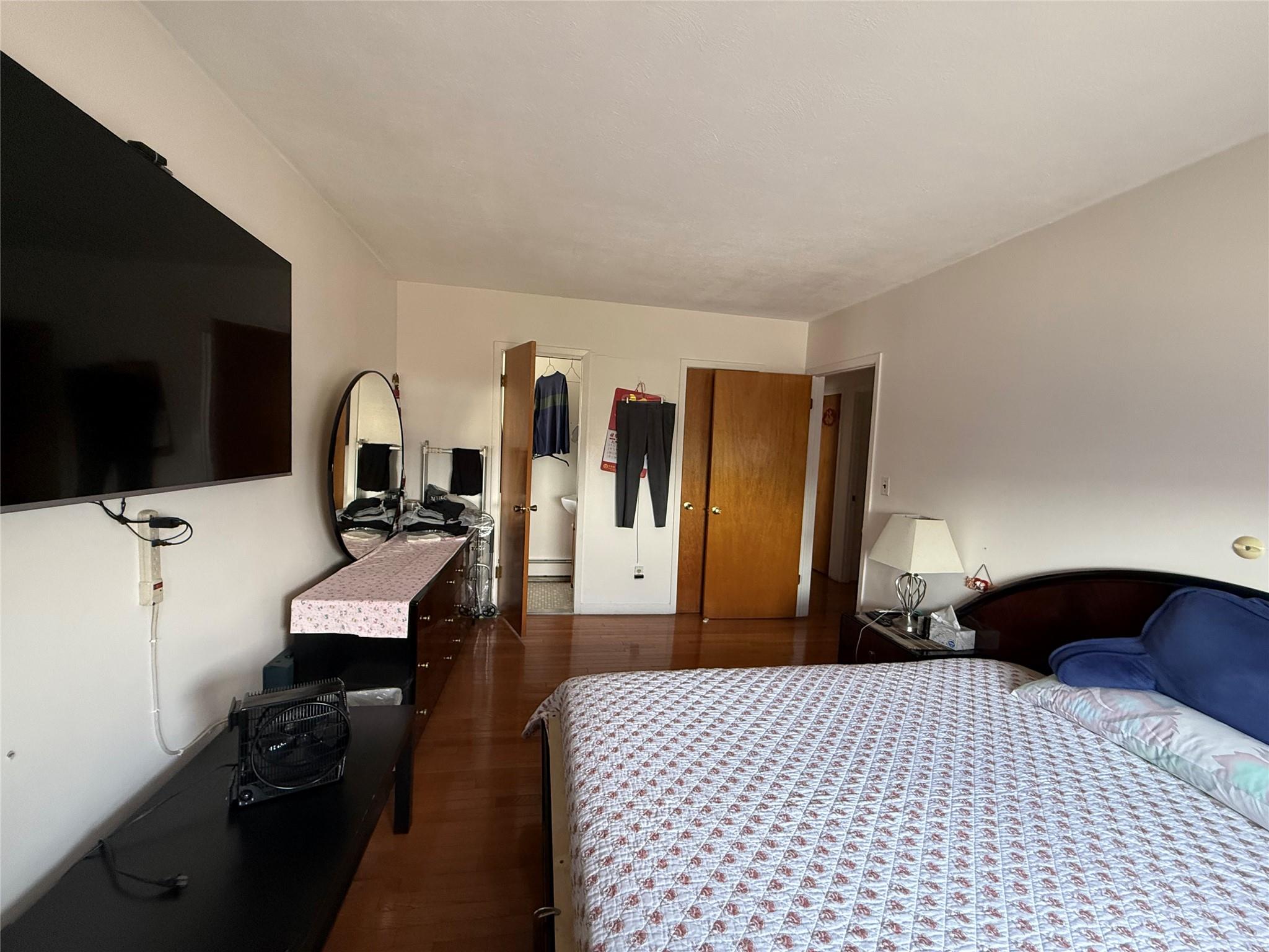 74-49 Calamus Circle #3RD FL, Elmhurst, New York image 21