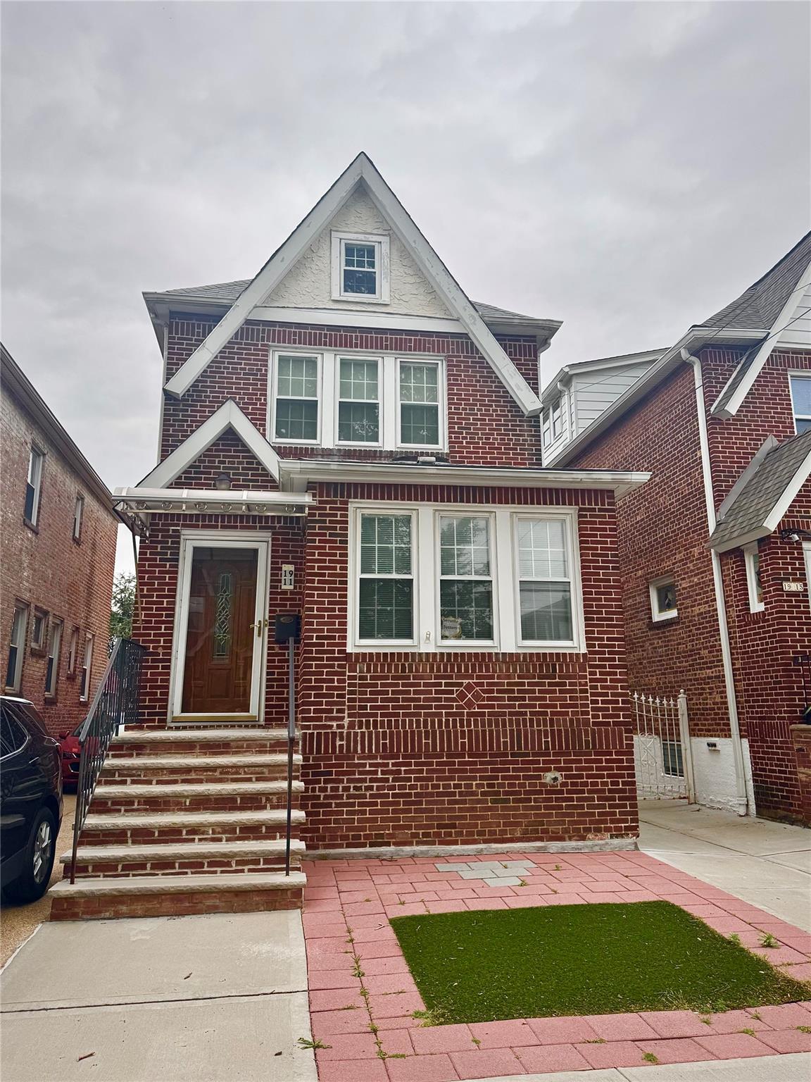 Property for Sale at 147th St St, Flushing, Queens, NY - Bedrooms: 3 
Bathrooms: 3 
Rooms: 7  - $1,388,888