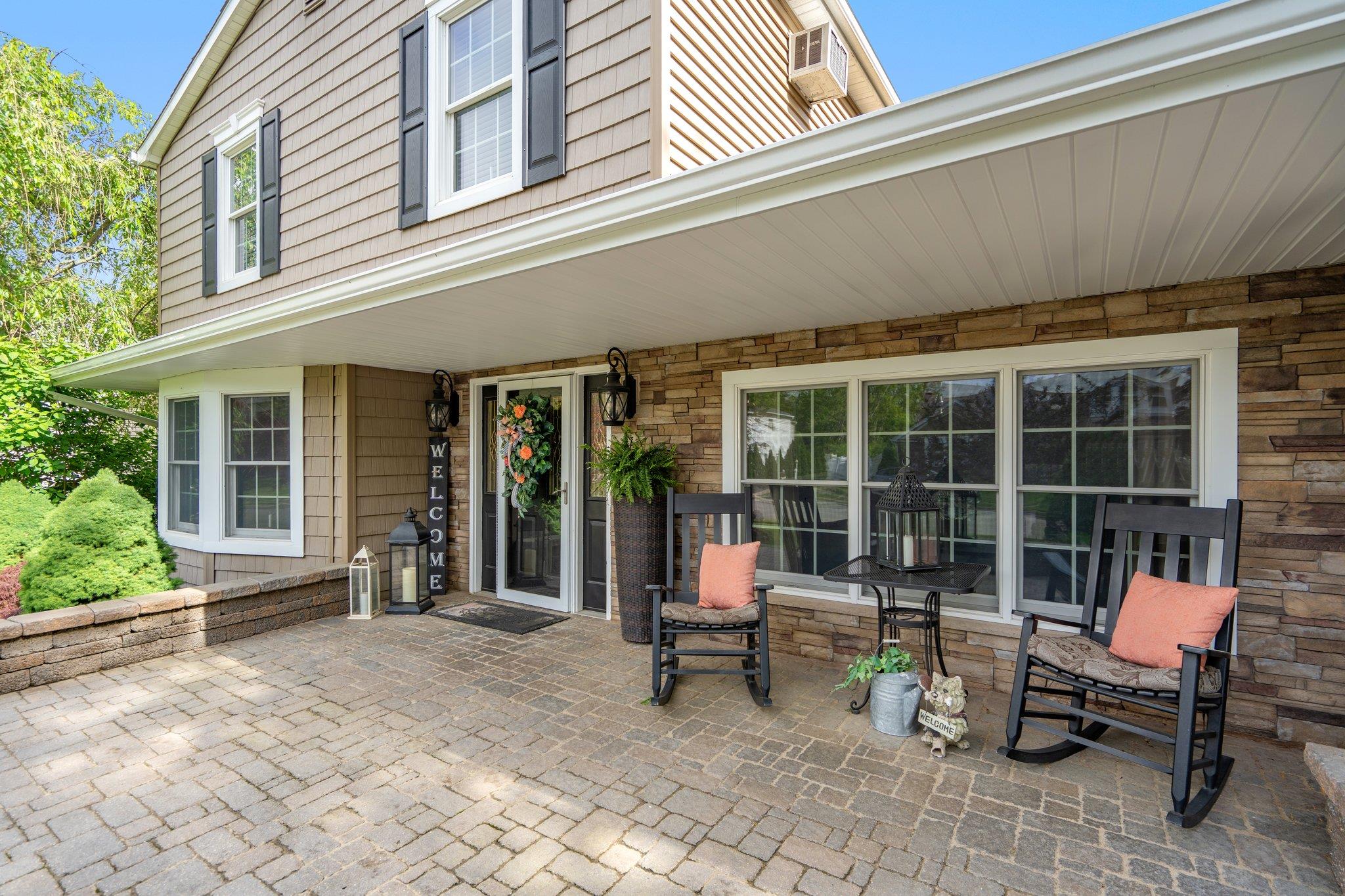 18 Placid Court, Holbrook, New York image 9