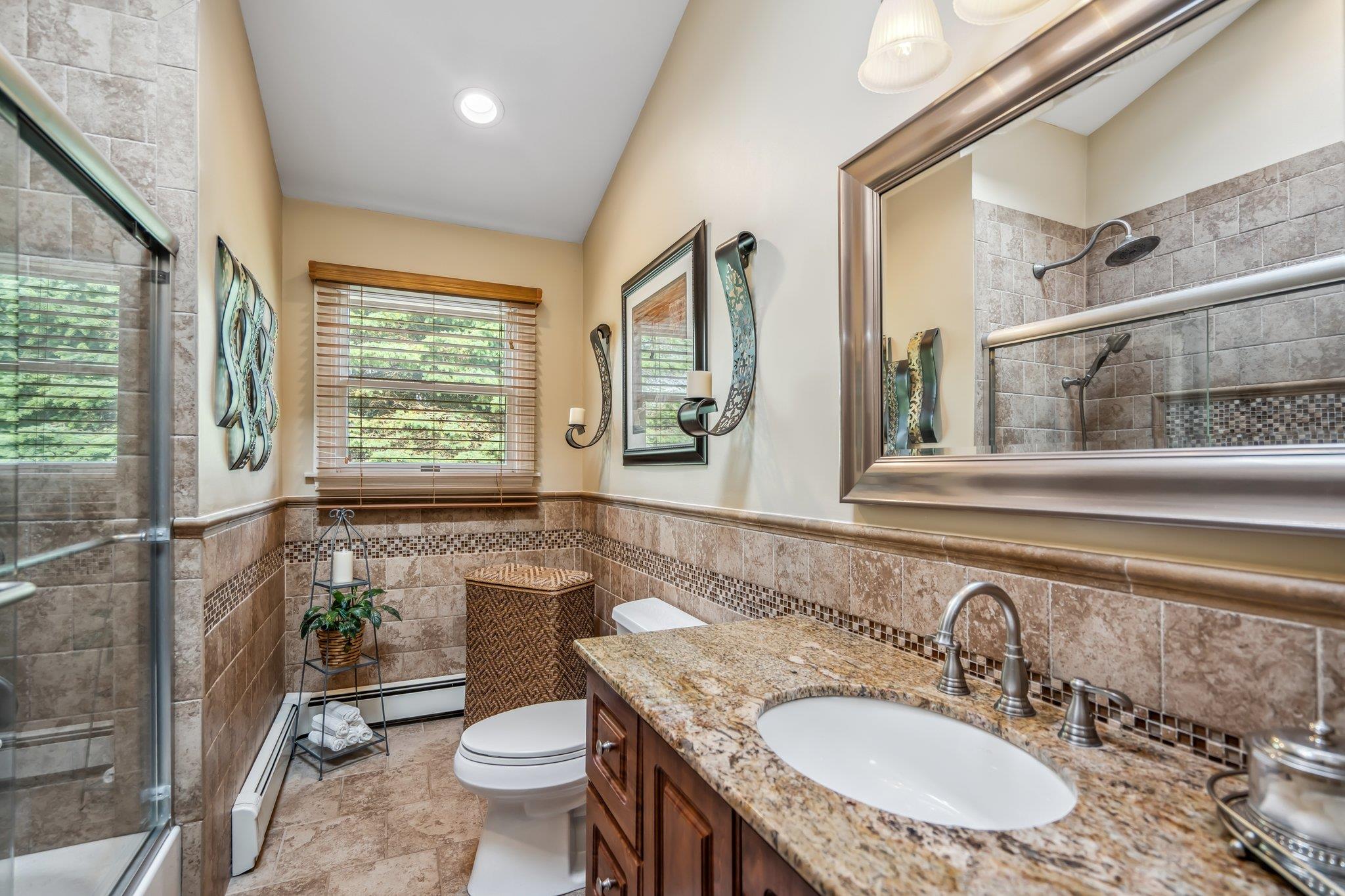 18 Placid Court, Holbrook, New York image 32