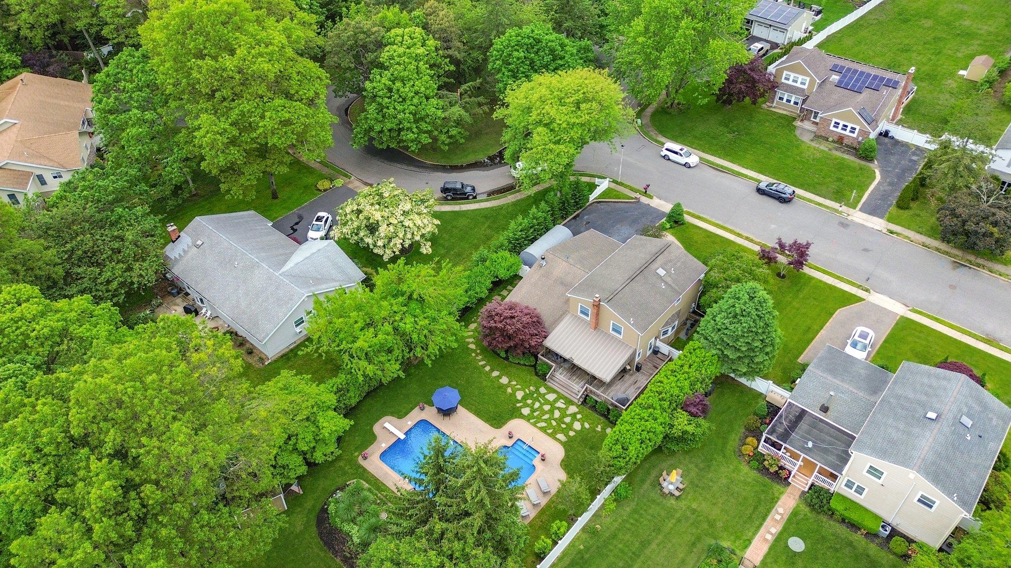 18 Placid Court, Holbrook, New York image 50