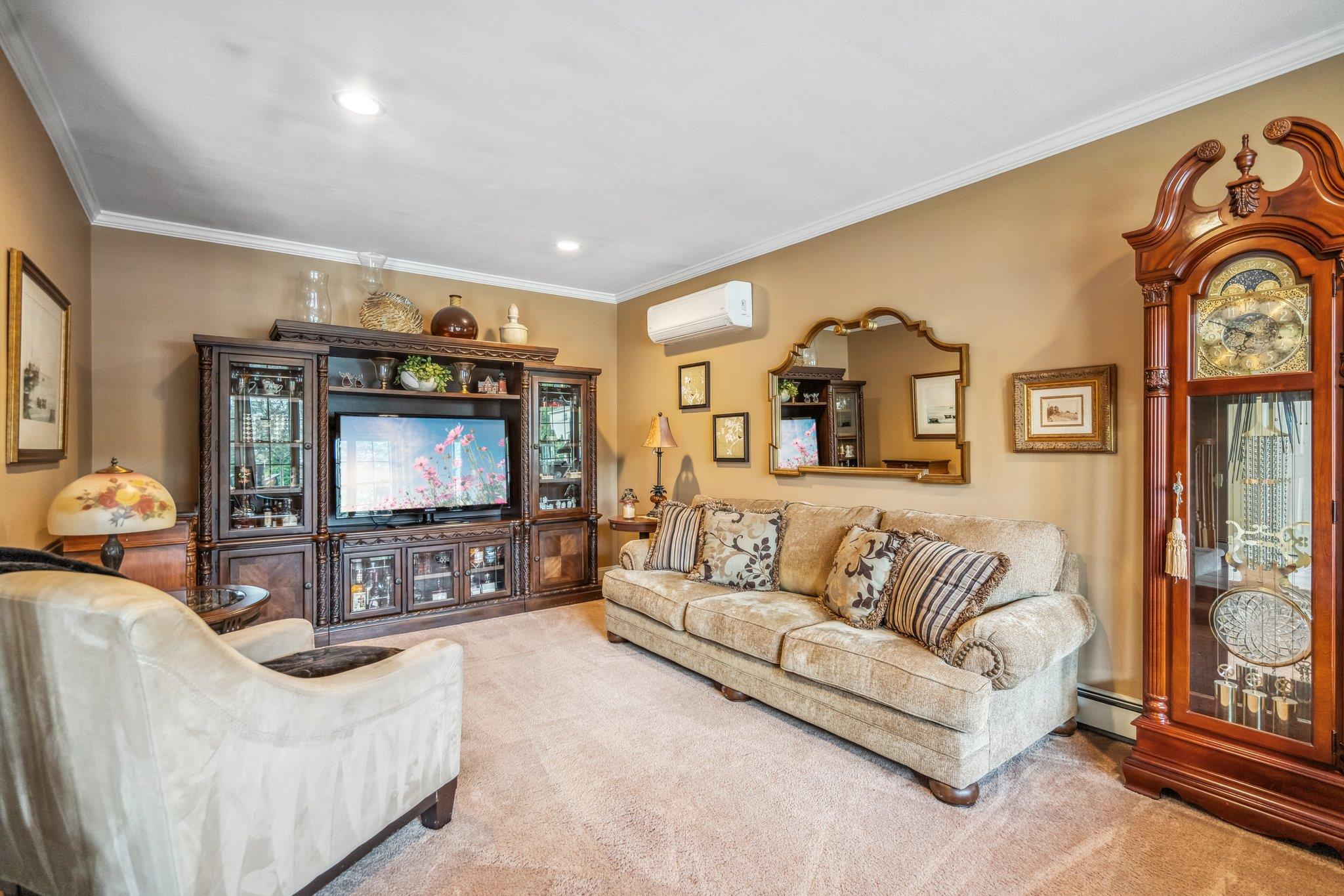 18 Placid Court, Holbrook, New York image 15