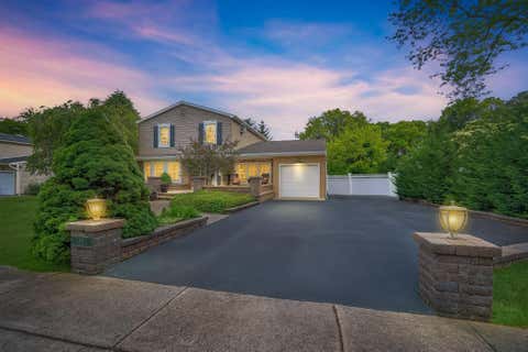 Featured picture for the property 864617