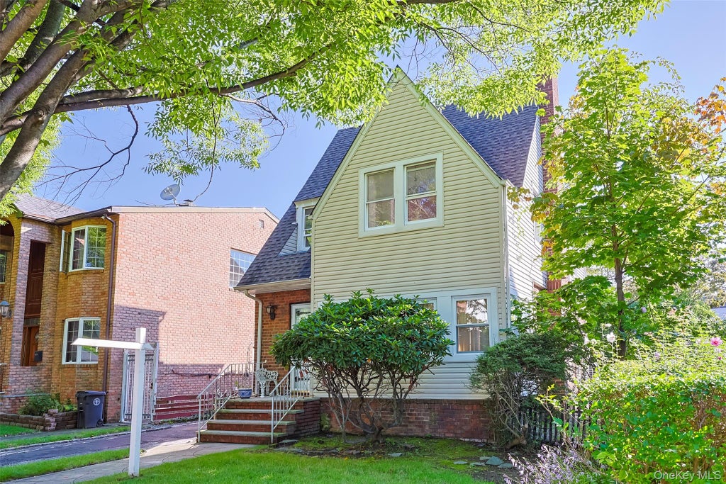 Photo of 80-43 236th Street, Queens Village, NY 11427 (MLS # 1047036)