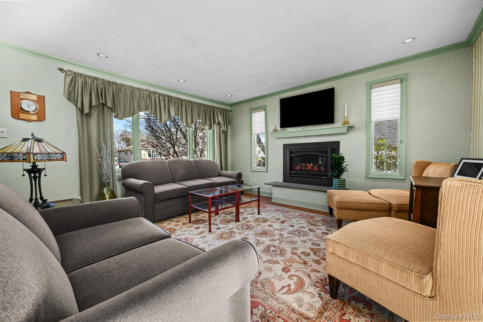 264 N Delaware Avenue