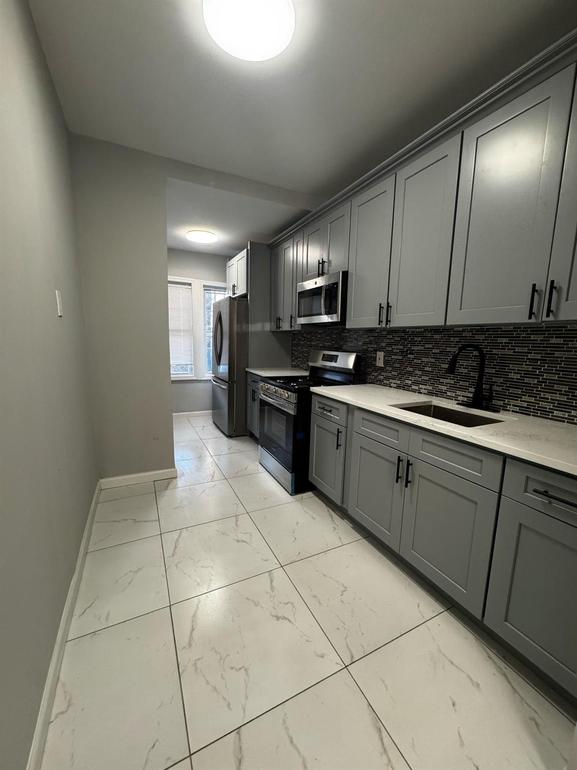 8989 Vanderveer Street, Jamaica, New York image 2