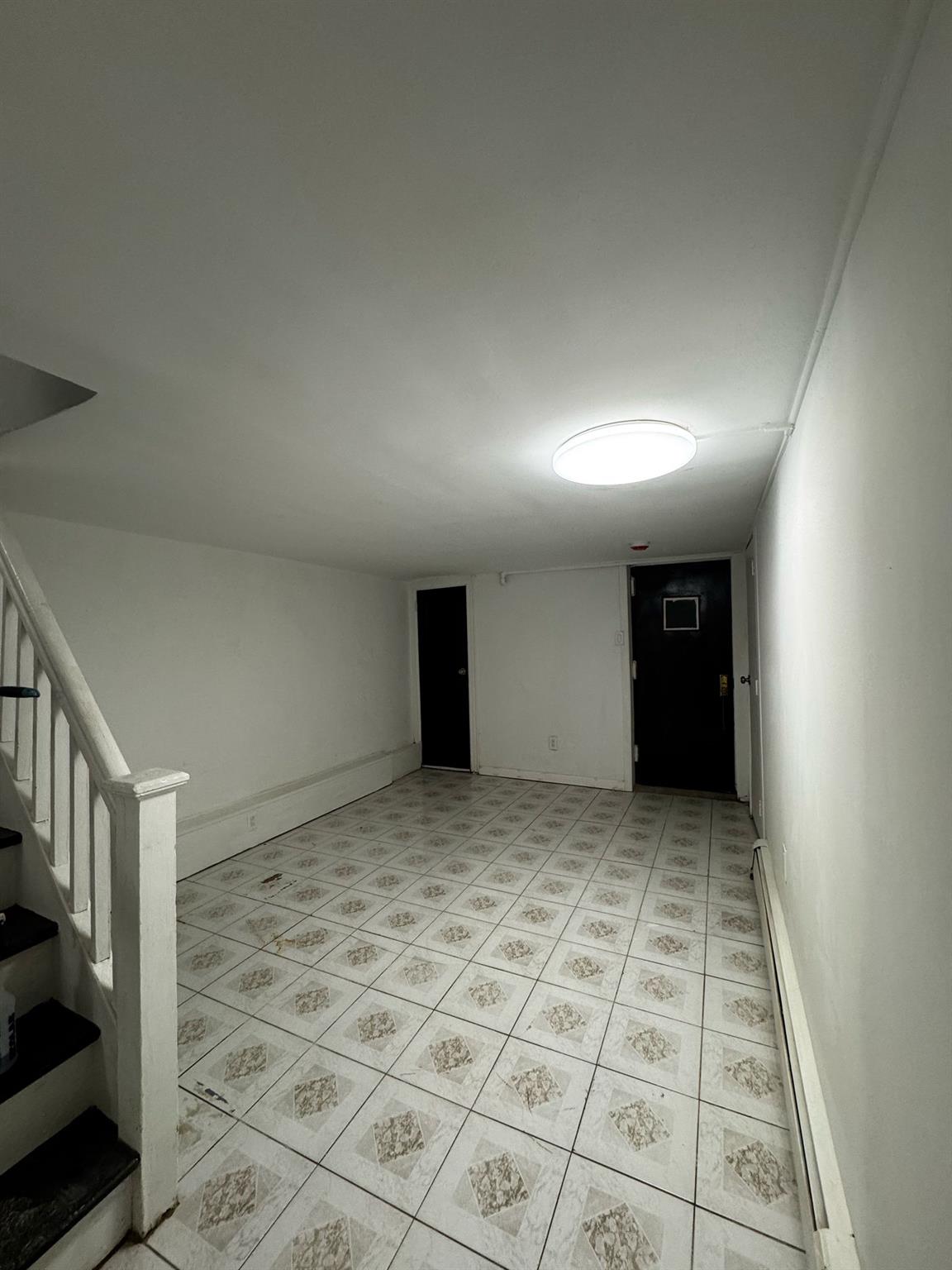 8989 Vanderveer Street, Jamaica, New York image 12